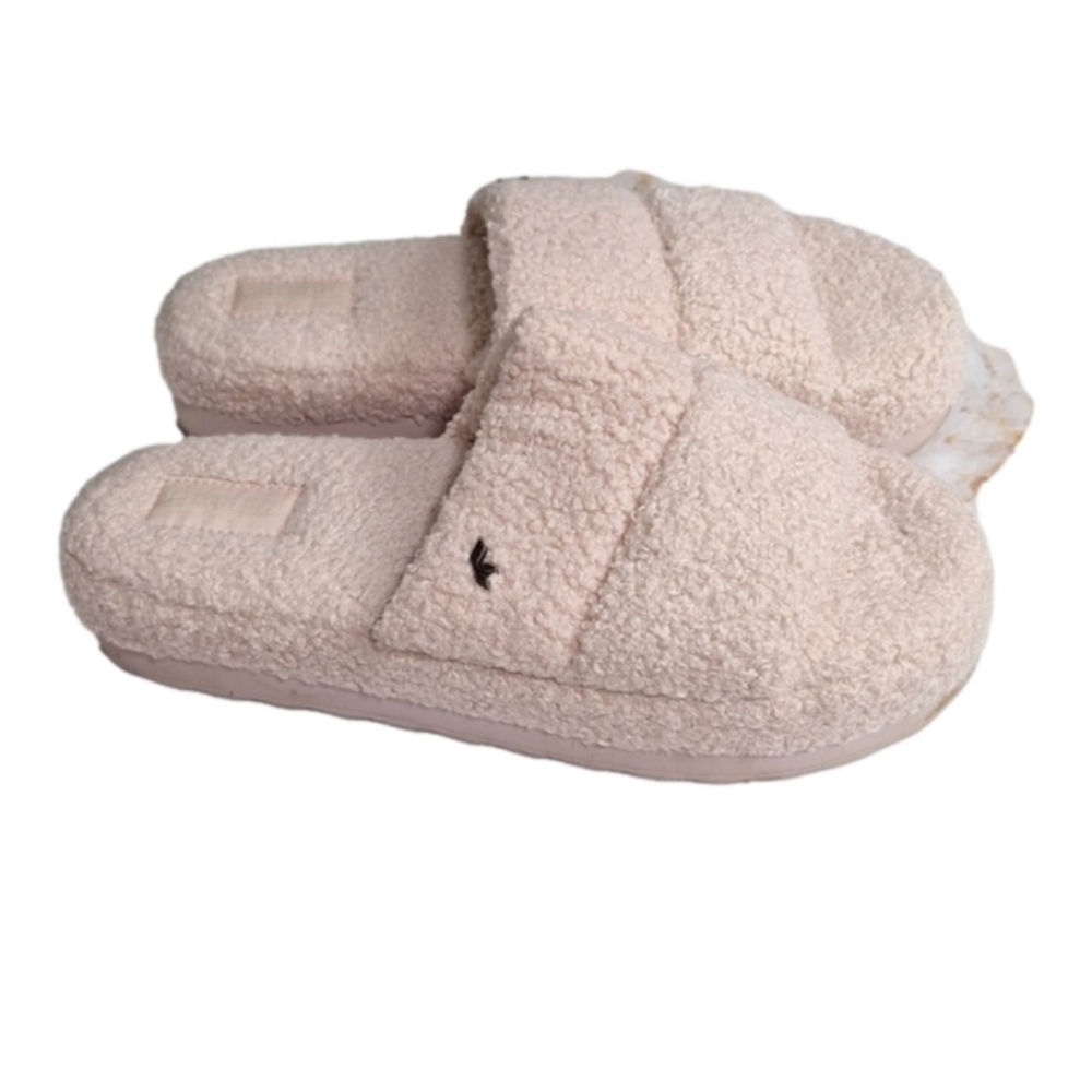 Koolaburra Pink Fuzzy Slippers